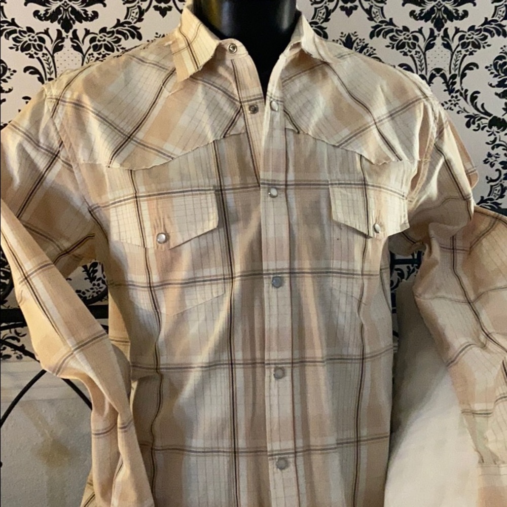 191 UNLIMITED men’s button down casual shirt.